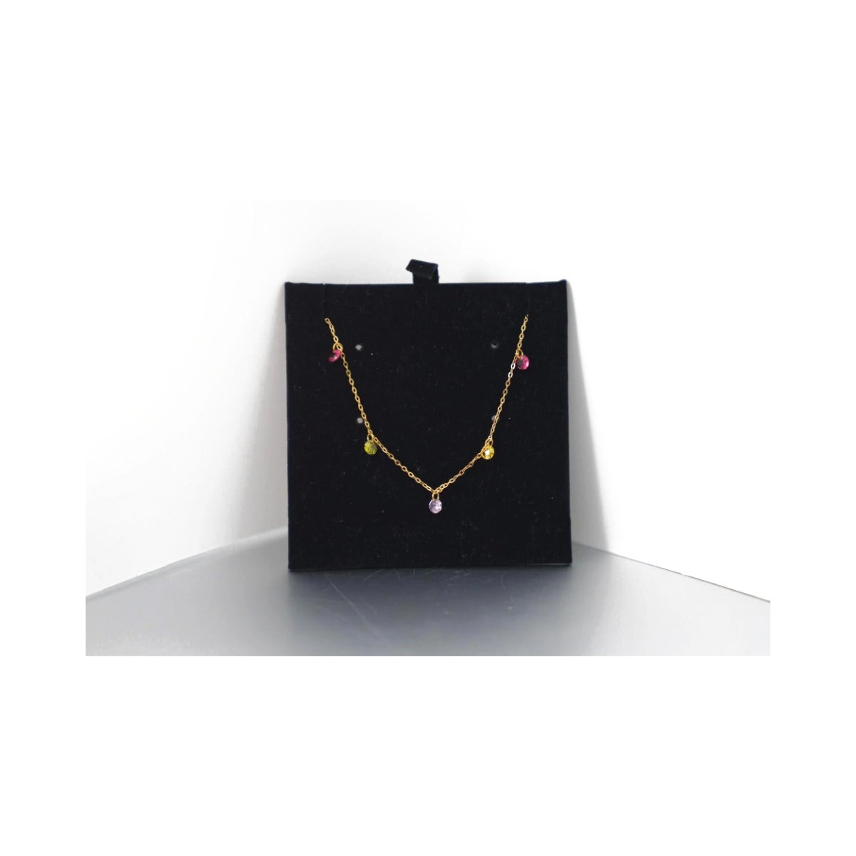 Best Waterproof Jewelry for Everyday Wear: Shower, Swim & Sweat Without Worry