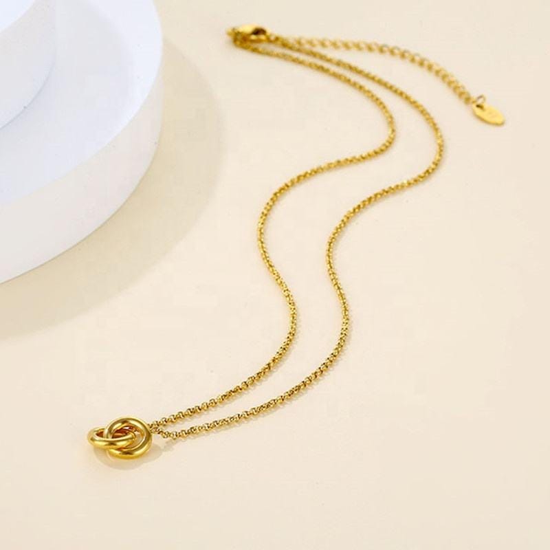 Interlocking Knot Necklace 18K Gold