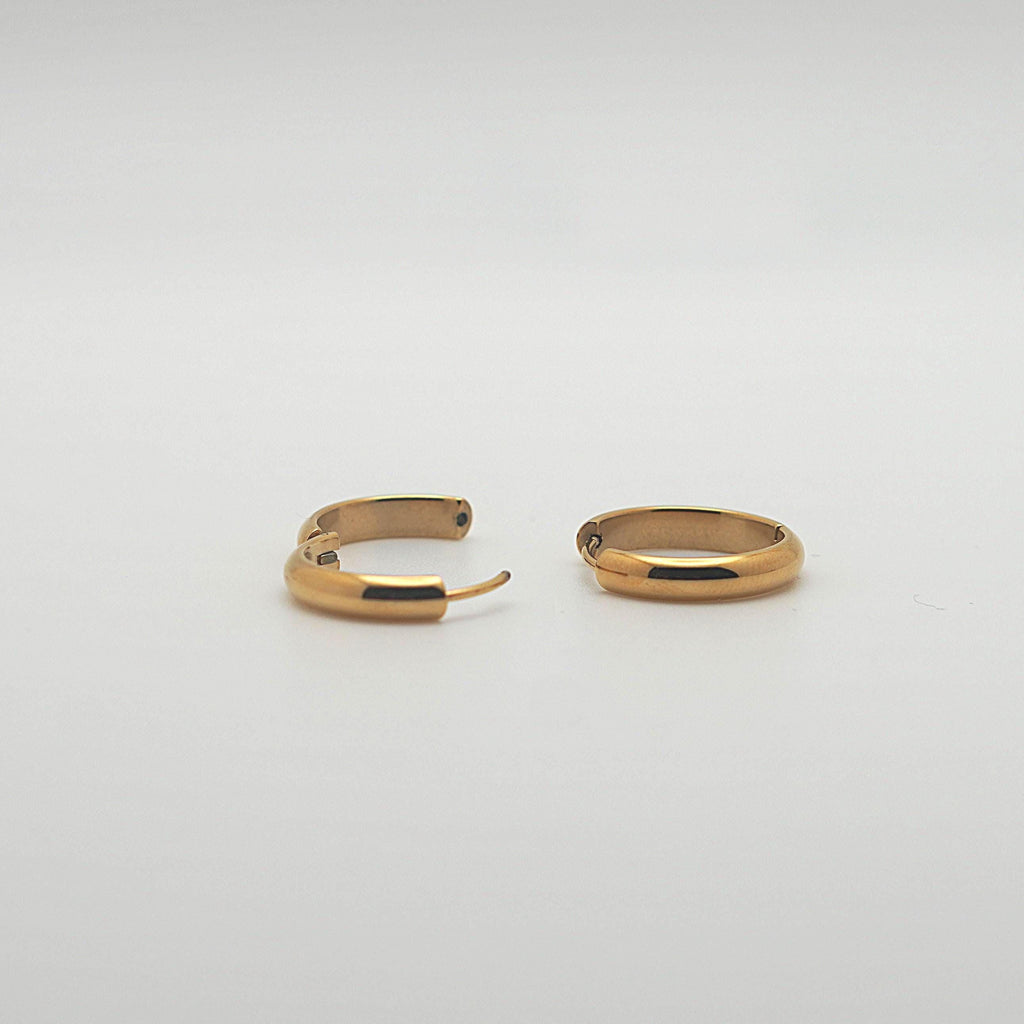 Classic Gold Huggie Hoop Earrings 18K Gold PVD · Waterproof Everyday Hoops · Tarnish Free Stainless Steel · Minimalist Dainty Gift for Her