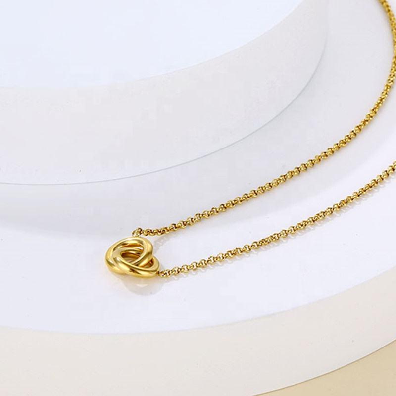 Interlocking Knot Necklace 18K Gold