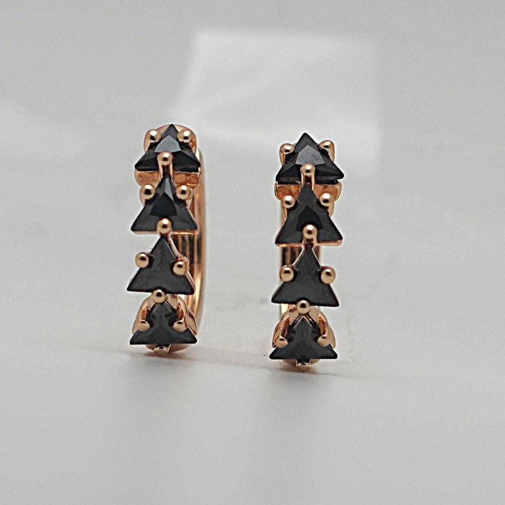 Geometric Triangle Hoop Earrings 18K Gold PVD · Waterproof Angular Dangle Hoops · Tarnish Free Stainless Steel · Edgy Minimalist Gift for Her