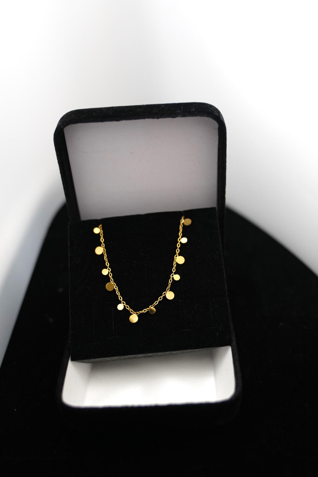 Teardrop Charm Pendant Necklace 18K Gold PVD · Waterproof Dainty Chain · Tarnish Free Stainless Steel · Minimalist Layering Gift for Her